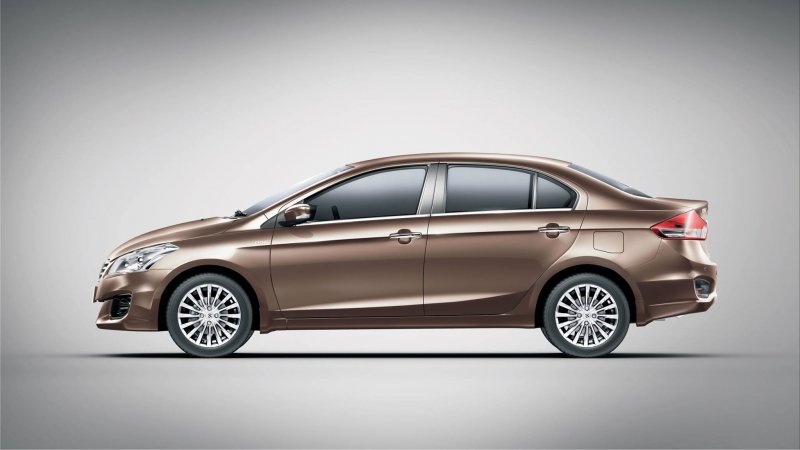 Maruti-Ciaz-press-shots-side.jpg