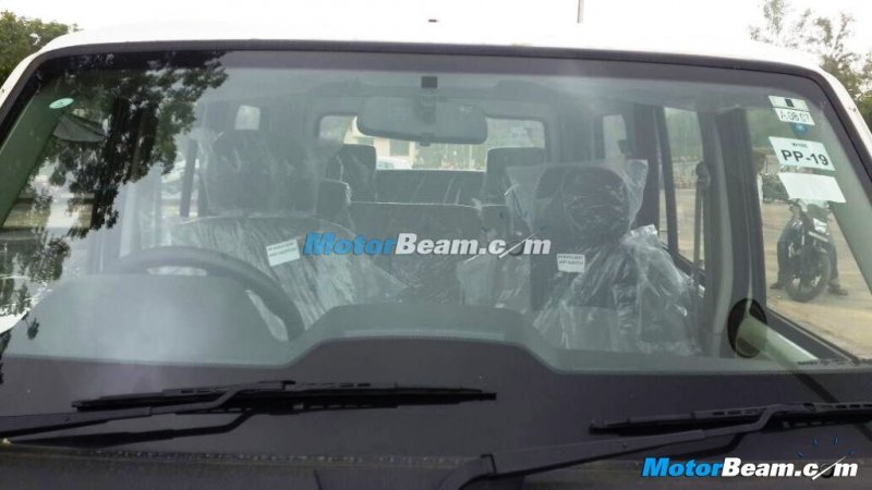 Mahindra-Scorpio-Facelift-Base-Variant-Windscreen.jpg