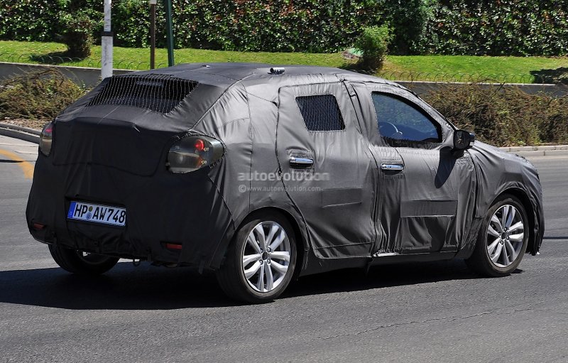 spyshots-new-suzuki-model-in-the-pipeline_8.jpg