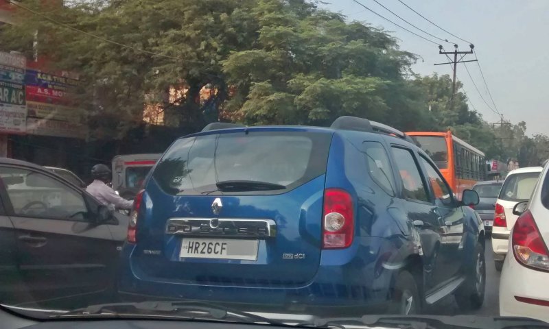 Renault-Duster-Cosmos-Blue.jpg