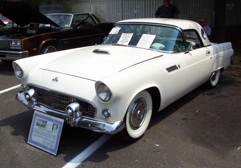 1955 Ford Thunderbird.jpg