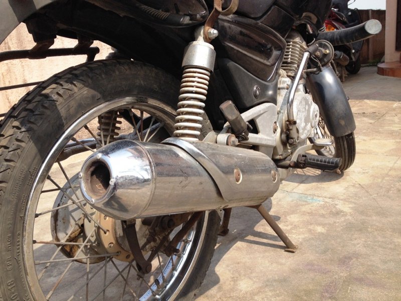 bajaj pulsar 150 spoke wheel