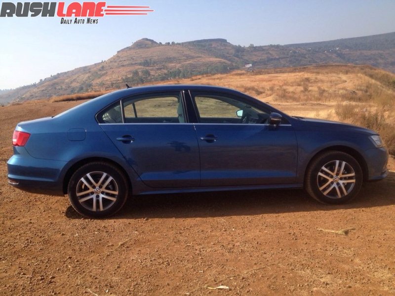 2015-Volkswagen-Jetta-India-3.jpg