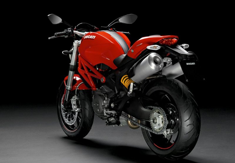 2010-Ducati-796-1.jpg