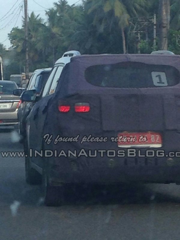 Hyundai-ix25-rear-spied-in-Chennai-768x1024.jpg