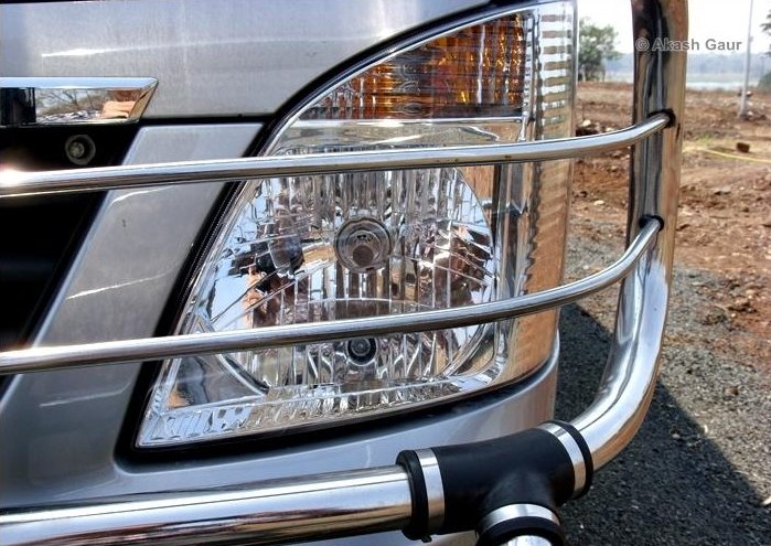 Tata-Venture-Headlamp.JPG