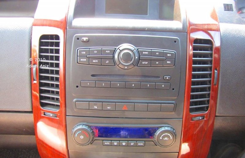 Tata-Aria-Center-Console-Interior.jpg