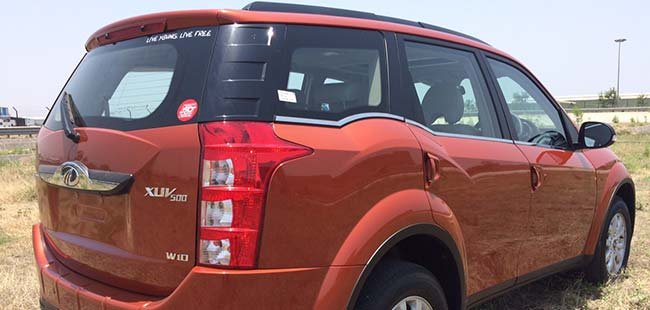 2015-mahindra-xuv500_650x310_61432525812.jpg