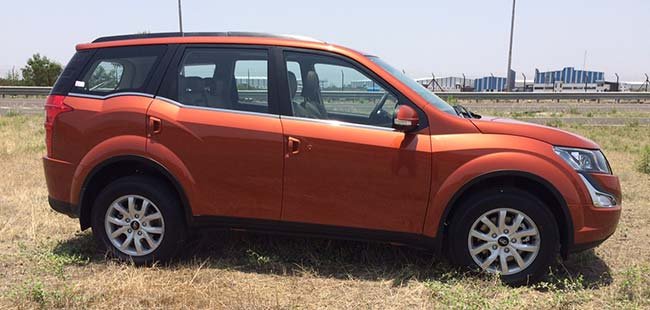 2015-mahindra-xuv500_650x310_61432525647.jpg