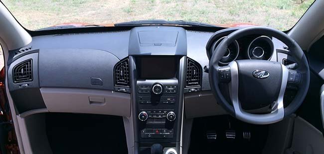 2015-mahindra-xuv500_650x310_71432525734.jpg