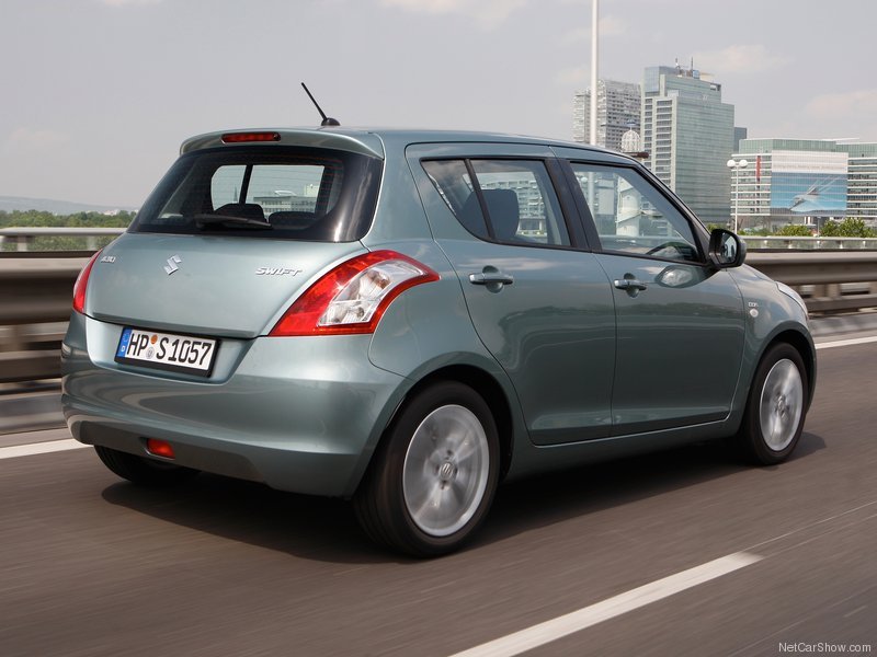 Suzuki-Swift_2011_800x600_wallpaper_1a.jpg