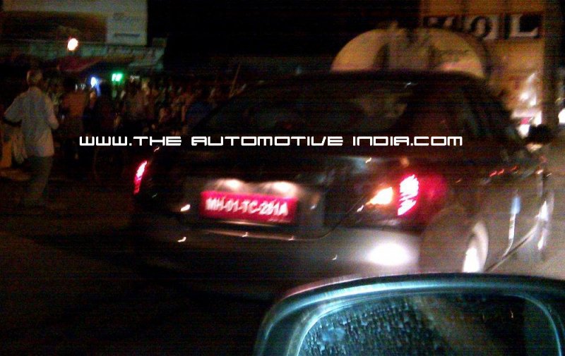 Nissan Sunny Spyshot TAI.jpg