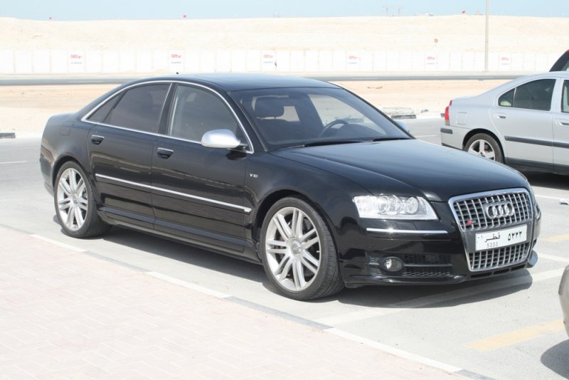 The Poweful Audi A8.jpg