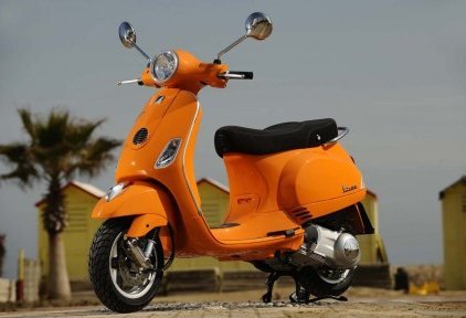 piaggio-vespa-lx-125-scooter-photo.jpg