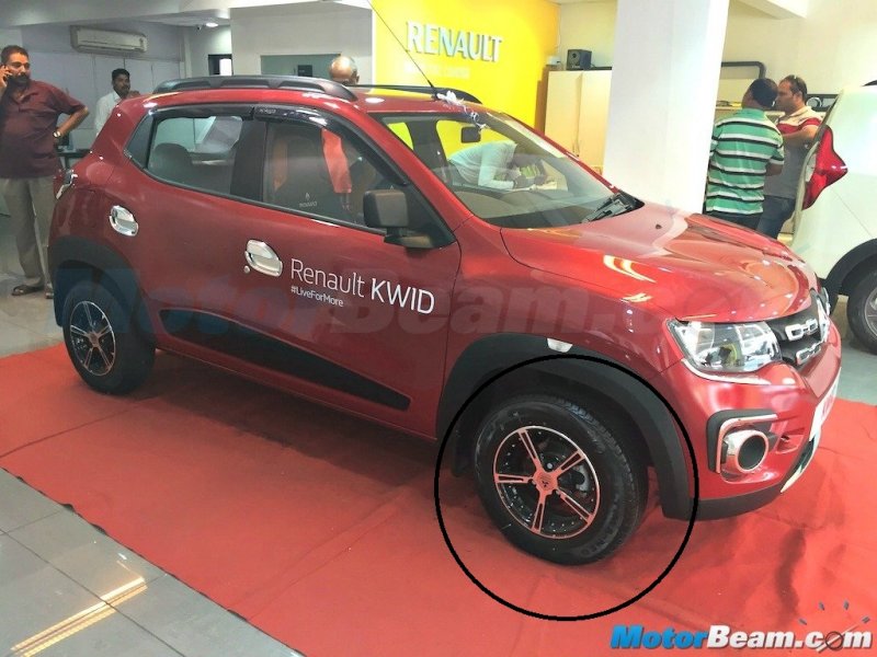 Renault-Kwid-Accessories1.jpg