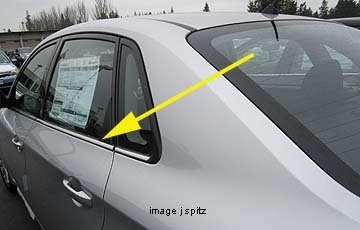 impreza11windowmolding1.JPG