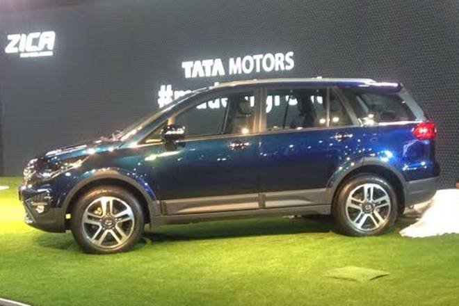 TataHexaUnveiling2.jpg