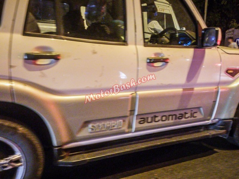 New-Mahindra-Scorpio-Automatic-Spy-Pic-1.jpg