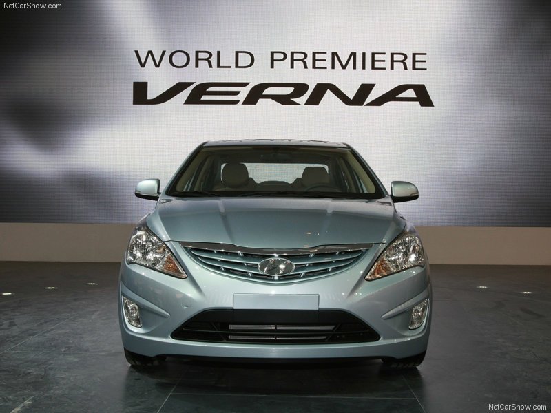 Hyundai-Verna_2011_800x600_wallpaper_0b.jpg