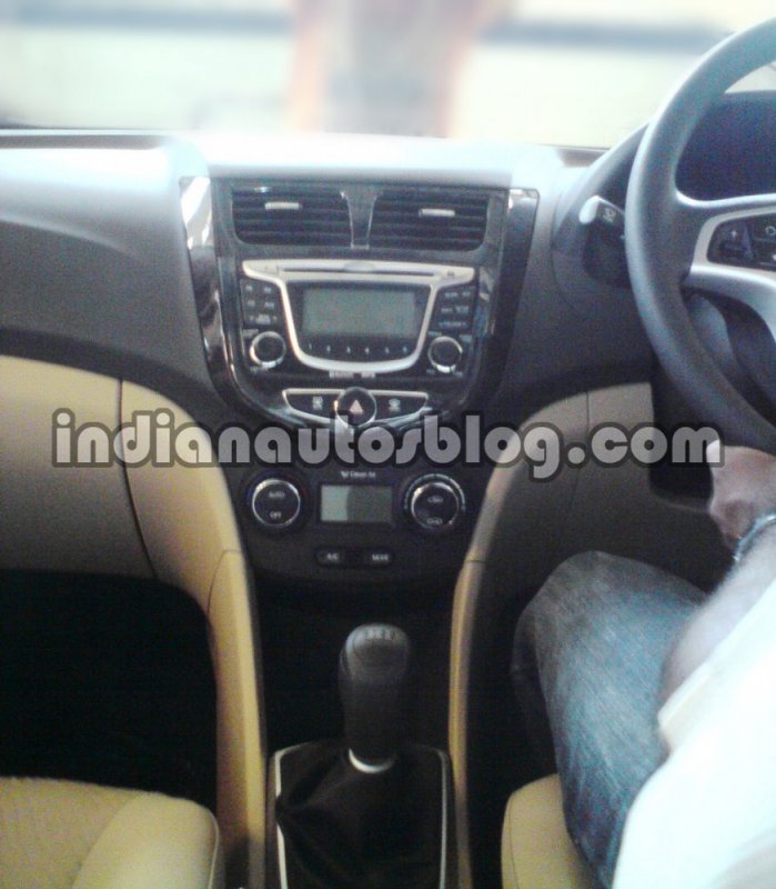 new-Hyundai-Verna-dashboard.jpg