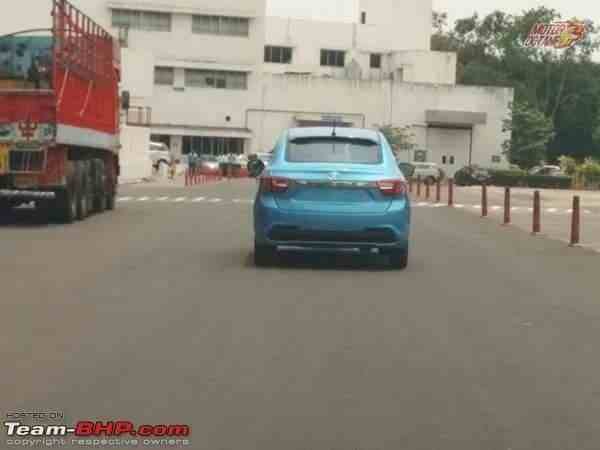 Tata-Kite-5-compact-sedan-rear-spied-new-color-without-camouflage.jpg