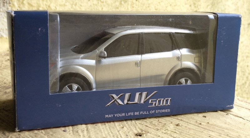 Shubhams XUV5OO Scale Model (2).JPG