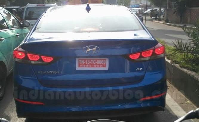 2016-Hyundai-Elantra-spied-taillamp-uncamouflaged-in-Chennai.jpg