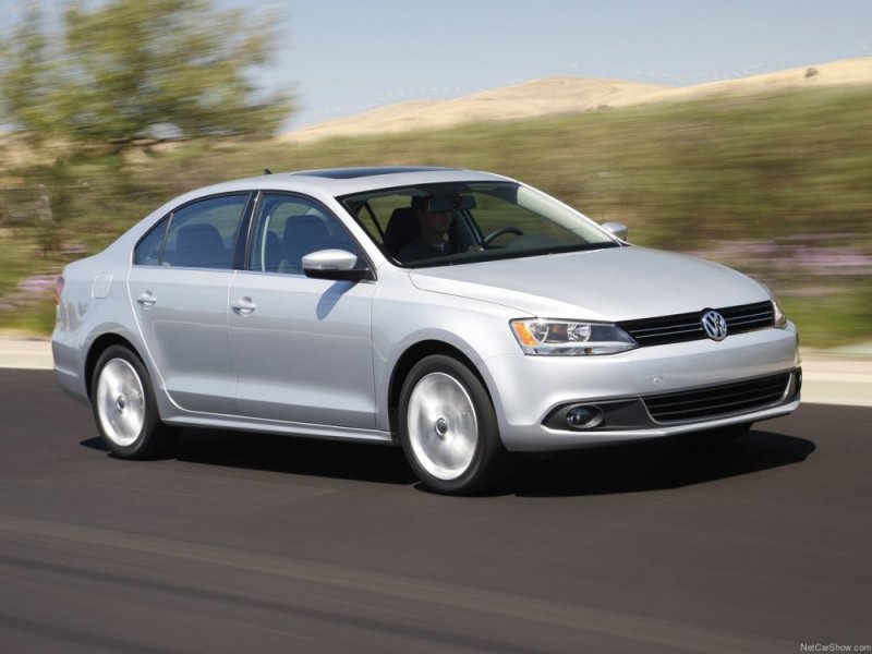 Volkswagen-Jetta_2011_1280x960_wallpaper_13.jpg