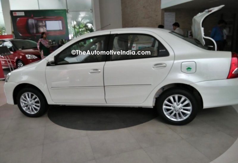 Toyota-Etios-Platinum-02.jpg