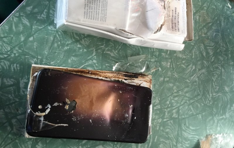 reddit-iphone7-explode.jpg