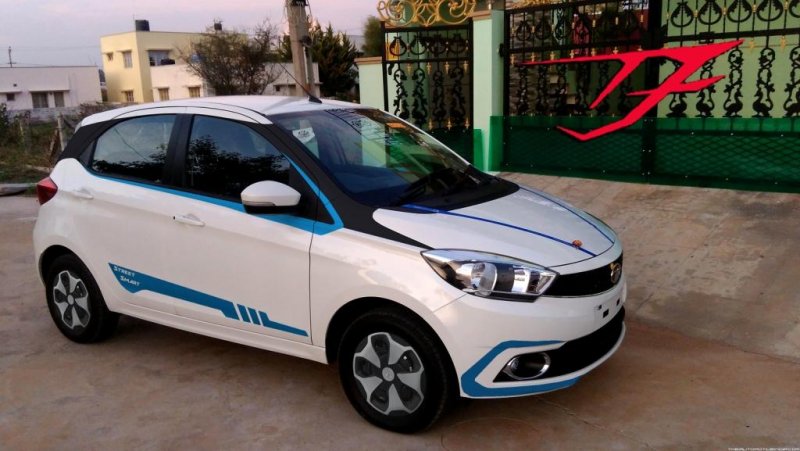 Tiago Street Smart AQUA.jpg