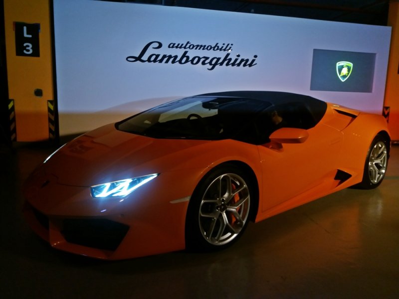 Lamborghini-Huracan-01.jpg