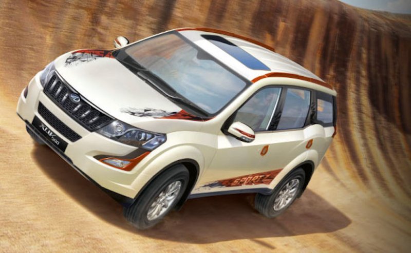 2017-mahindra-xuv500-sportz-edition.jpeg