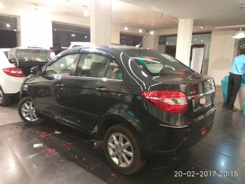 tata zest mud flaps