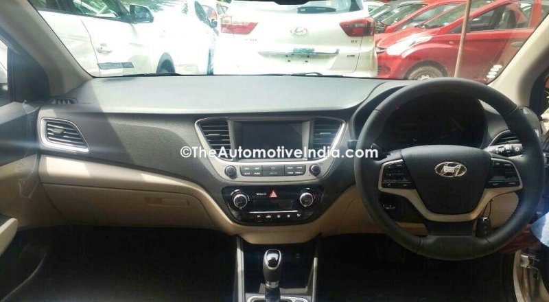 Hyundai-Verna-2017-01.jpg