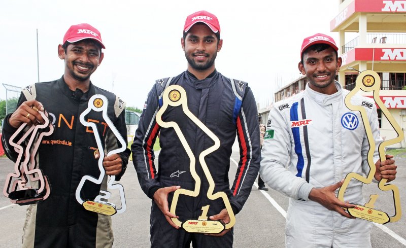 Podium finishers in both MRF FF1600 races on Sunday, Aug 20, Anindith Reddy (winner, centre) sec.JPG