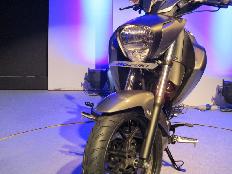 Suzuki Intruder 150 Brochure Leaked! Complete Specifications & Features -  Maxabout News