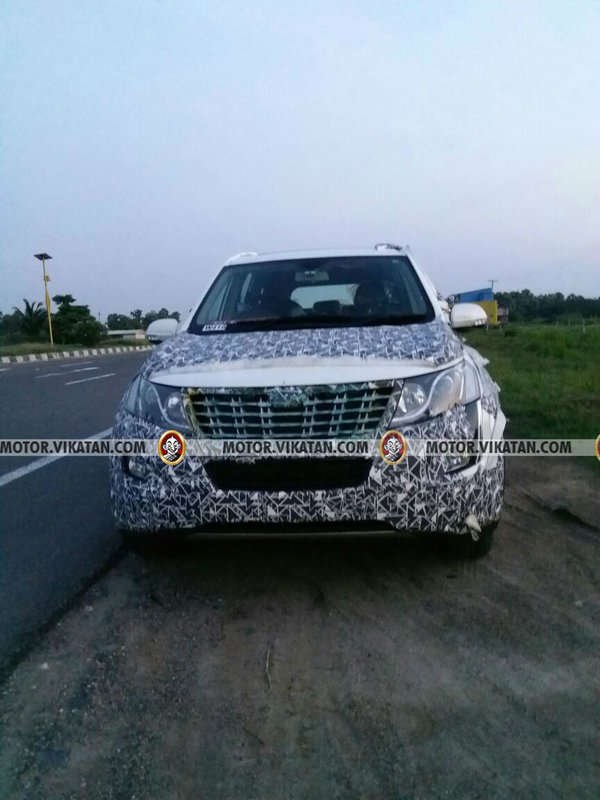 MahindraXUV5OOSpy1.jpg