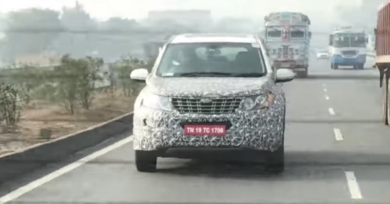 new-mahindra-xuv500-facelift-images-3.jpg