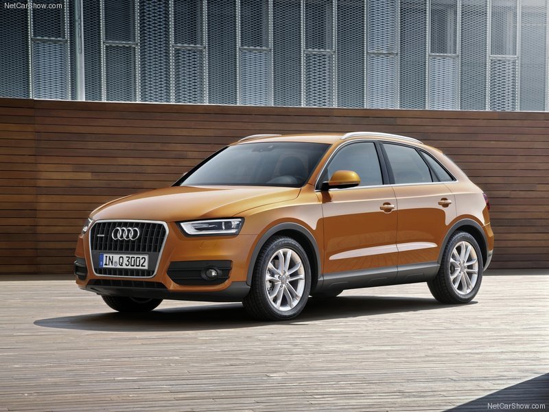 Audi-Q3_2012_800x600_wallpaper_01.jpg