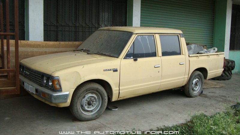 Datsun_Pickup_Truck-Front.jpg