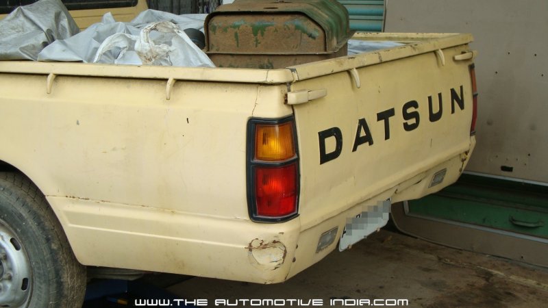 Datsun_Pickup_Truck_Rear.jpg