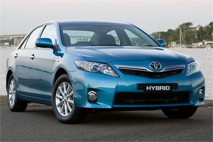 10HybridCamry-67-600x400_m.jpg