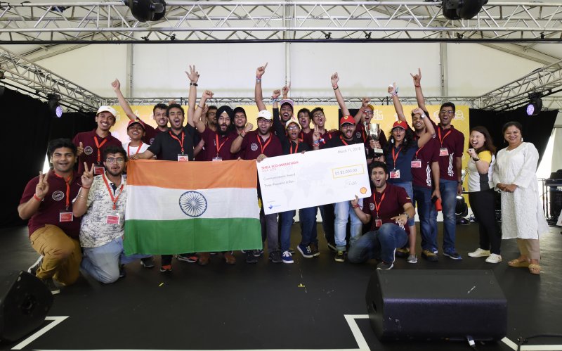 Photo 1 - Team DTU Supermileage celebrates as they win the Communications Award.jpg