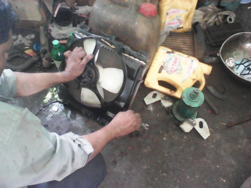 13 - Cleaning Radiator and Fan.jpg