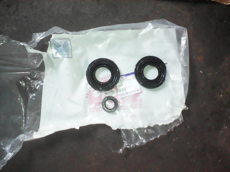 16 - Culprit 3 - Damaged Gear Seals.jpg