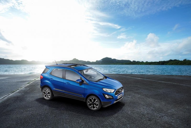 EcoSport Signature Edition - Lightning Blue.jpg