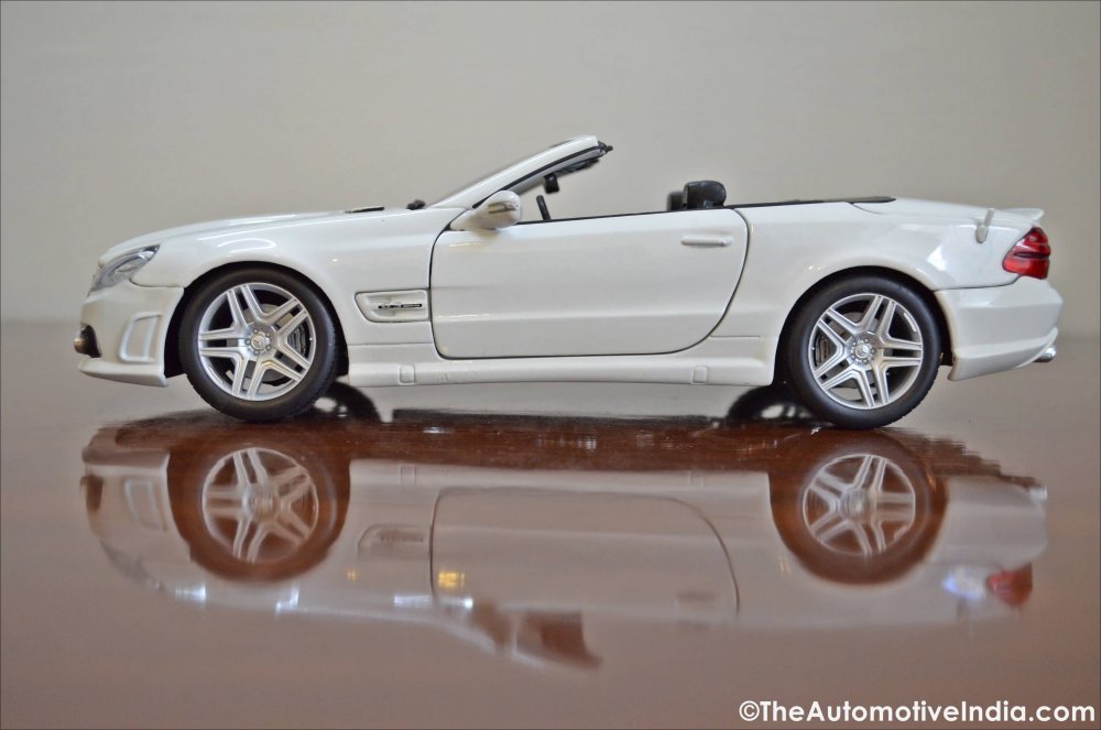 Mercedes-Benz-SL-2.JPG