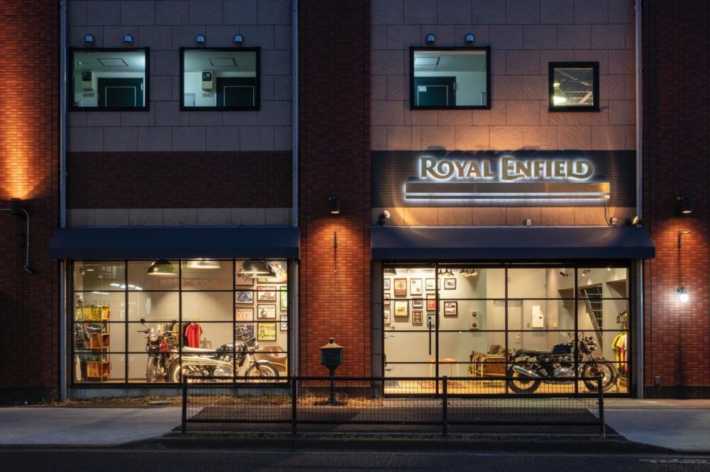 Royal-Enfield-Store-Tokyo-1.jpeg