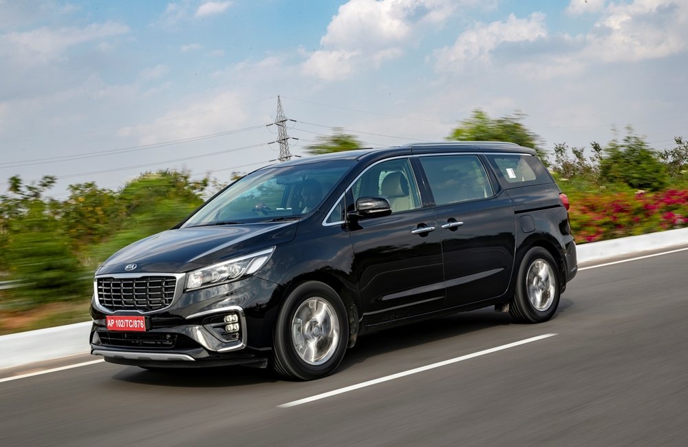 Kia Carnival.jpg